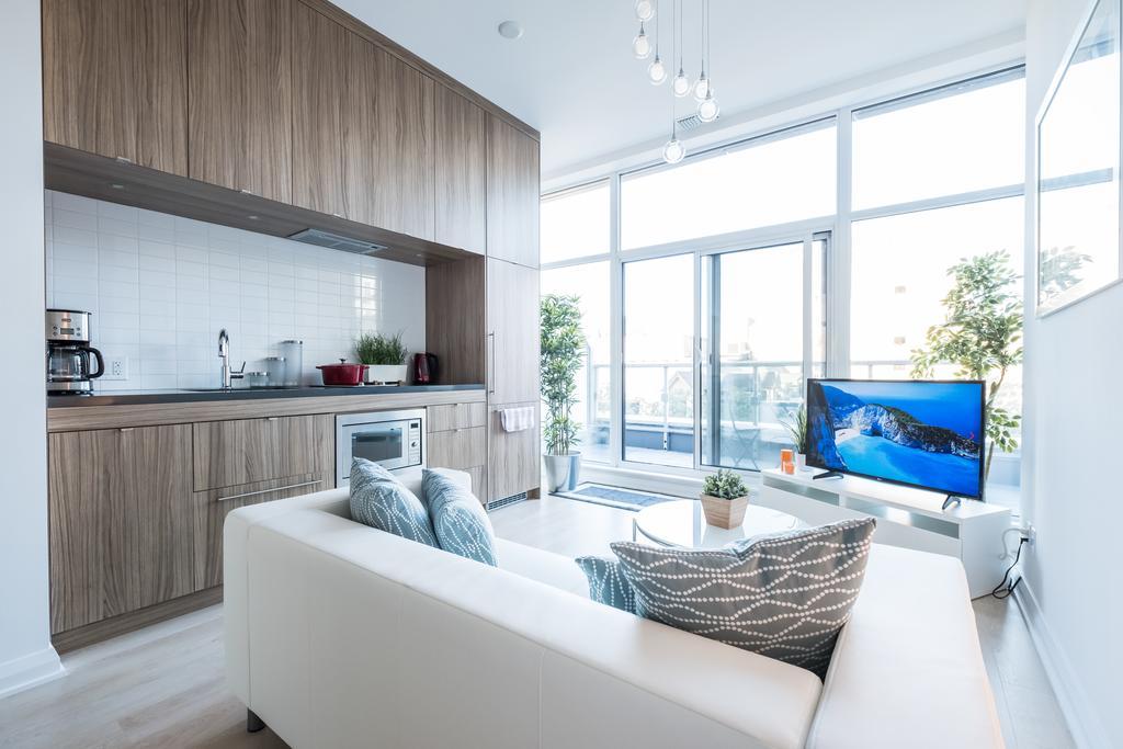 Luxury In Yorkville Toronto Exterior photo